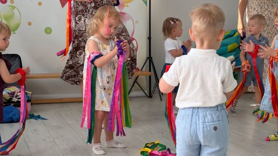 ROZTAŃCZONE MALUCHY - poranki z mini disco